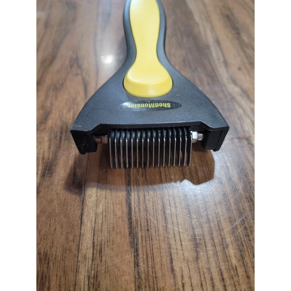 ShedMonster De Shedding Tool For Cats